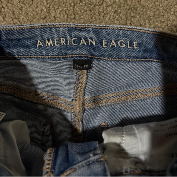 American Eagle Mom Straight Jean - Picture 3 of 6